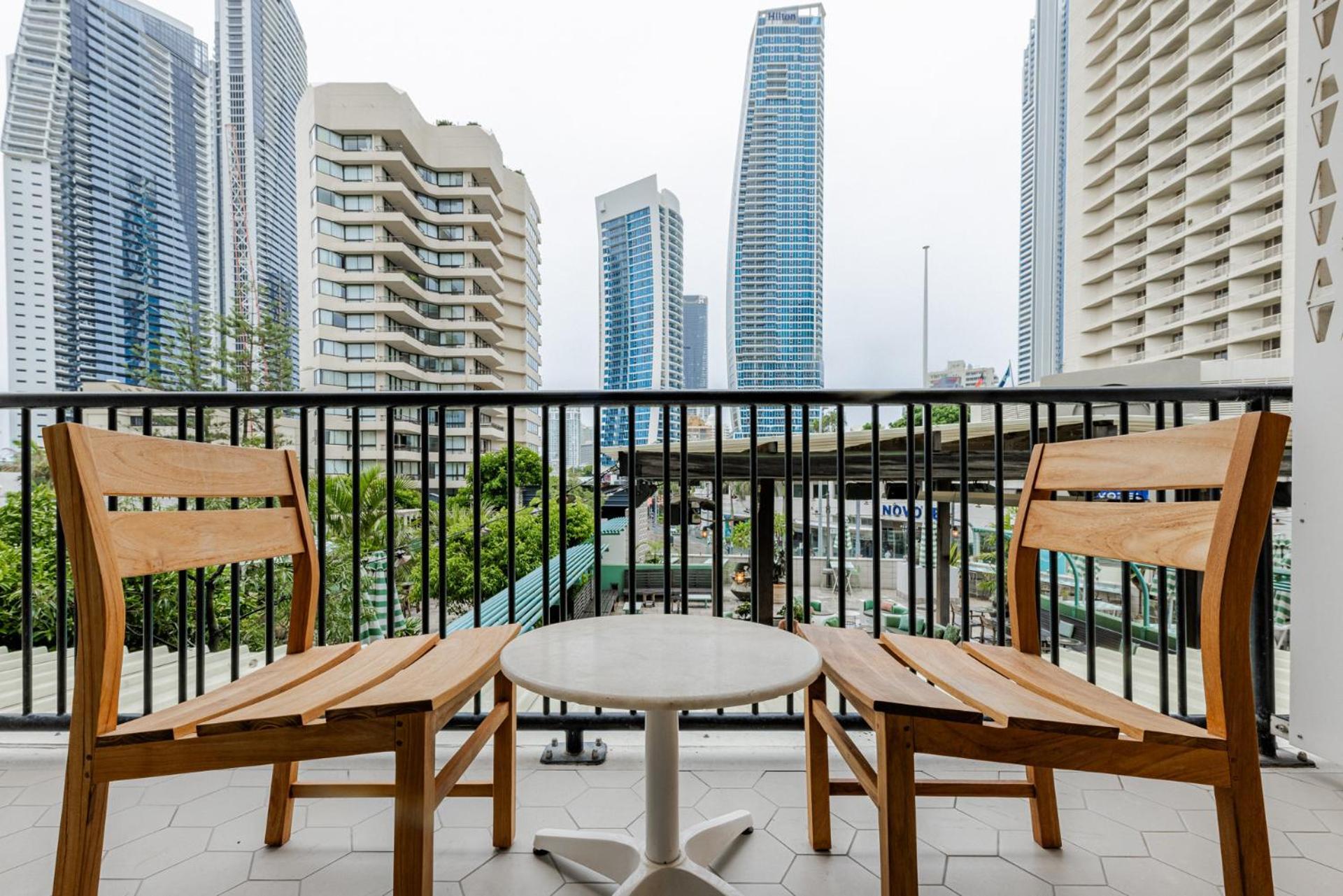บังค์ เซิร์ฟเฟอร์ พาราไดซ์ Hostel โกลด์โคสต์ ภายนอก รูปภาพ