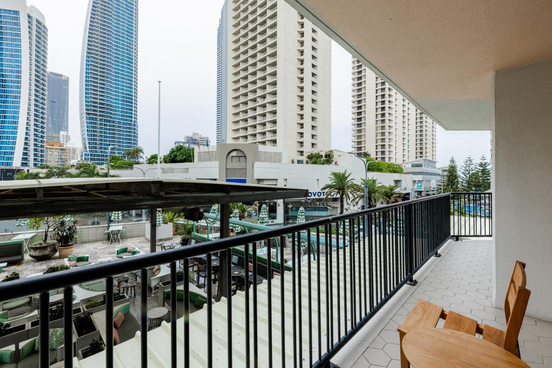 บังค์ เซิร์ฟเฟอร์ พาราไดซ์ Hostel โกลด์โคสต์ ภายนอก รูปภาพ